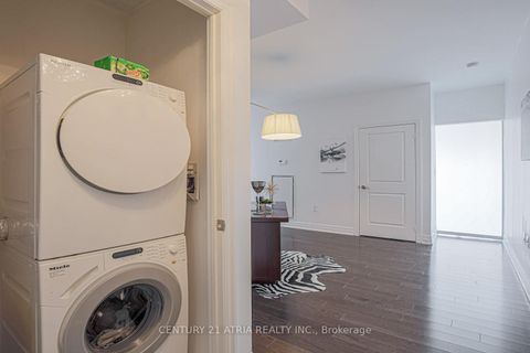 Photo 20 at 2002 - 8 The Esplanade Avenue, Waterfront Communities C1, Toronto