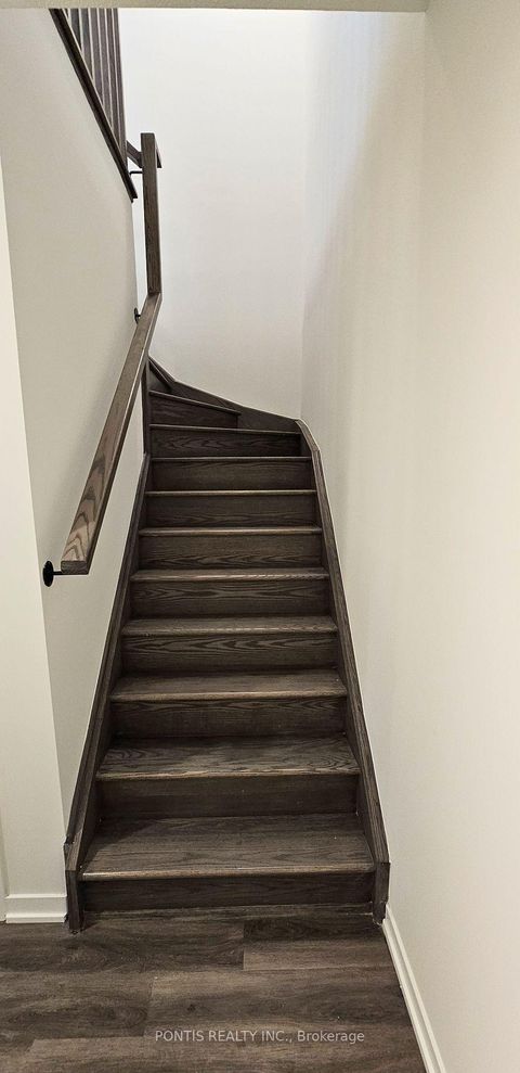 Photo 10 at TH 200 - 141 Honeycrisp Crescent, Concord, Vaughan