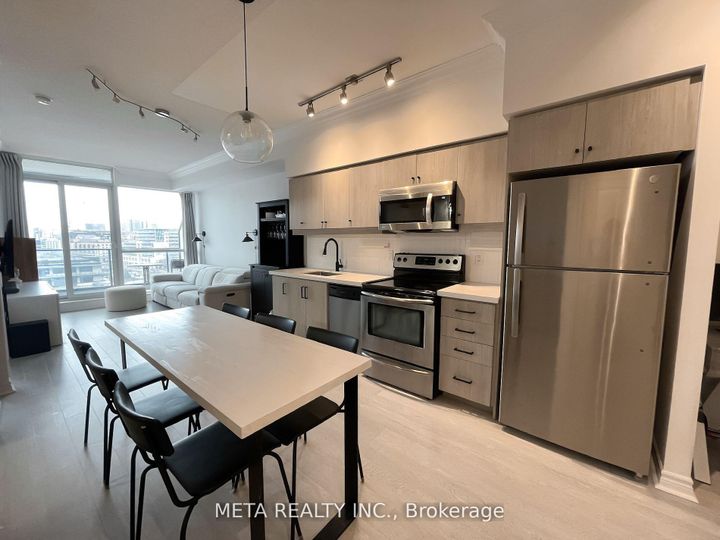 Photo 3 at 406 - 2885 Bayview Avenue, Bayview Village, Toronto