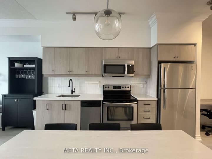 Photo 5 at 406 - 2885 Bayview Avenue, Bayview Village, Toronto