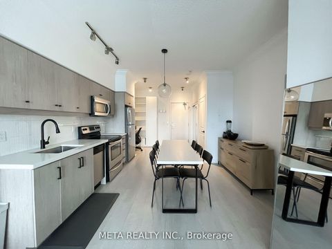 Photo 4 at 406 - 2885 Bayview Avenue, Bayview Village, Toronto