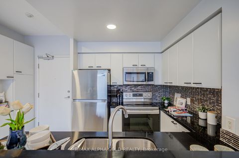 Photo 11 at 509 - 38 Lee Centre Drive, Woburn, Toronto