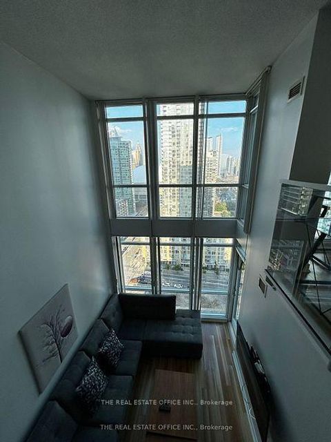 Photo 2 at 2808 - 15 Fort York Boulevard, Waterfront Communities C1, Toronto