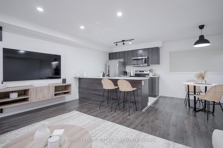 Photo 8 at #36 - 200 Veterans Drive, Northwest Brampton, Brampton