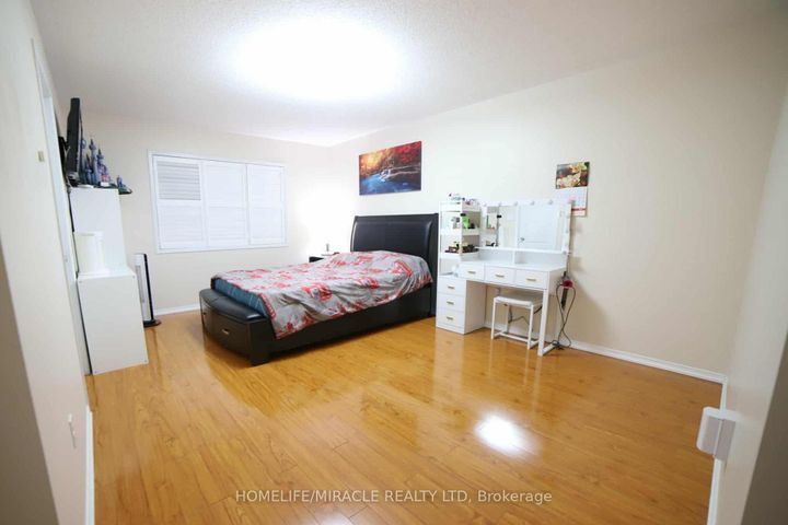 Photo 29 at 243 Venice Gate Drive, Vellore Village, Vaughan