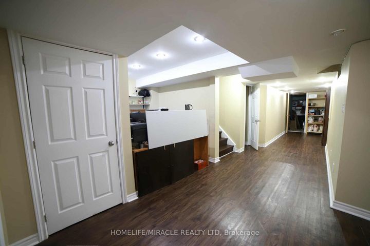 Photo 34 at 243 Venice Gate Drive, Vellore Village, Vaughan