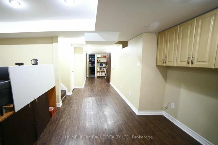 Photo 35 at 243 Venice Gate Drive, Vellore Village, Vaughan