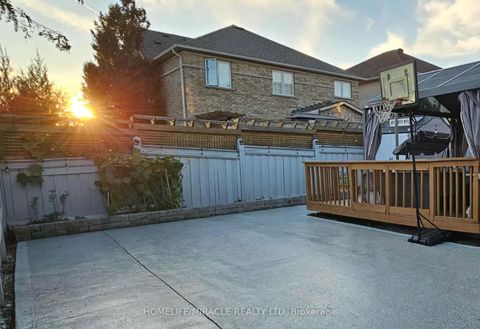 Photo 6 at 243 Venice Gate Drive, Vellore Village, Vaughan