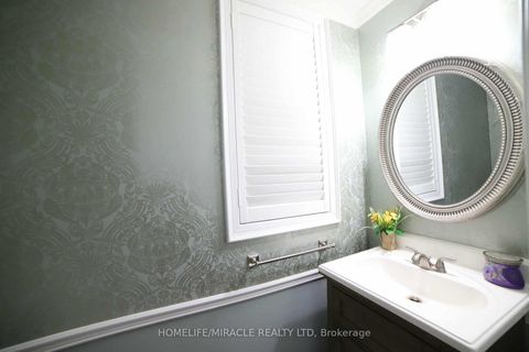 Photo 20 at 243 Venice Gate Drive, Vellore Village, Vaughan