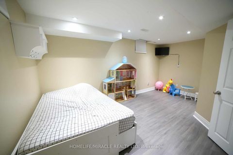 Photo 38 at 243 Venice Gate Drive, Vellore Village, Vaughan