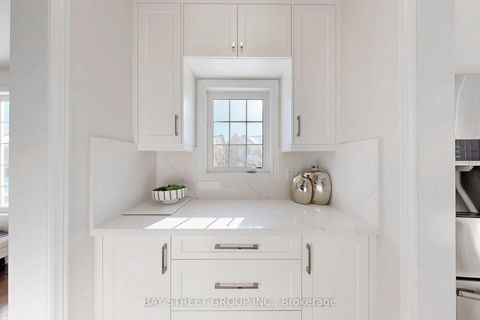 Photo 9 at 2 Limelight Street, Jefferson, Richmond Hill