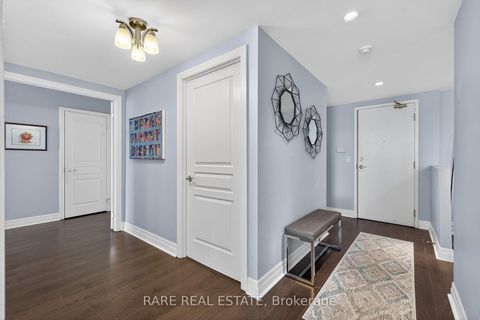 Photo 4 at 702 - 1801 Bayview Avenue, Leaside, Toronto