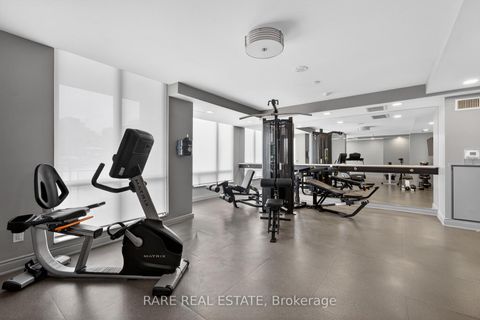 Photo 10 at 702 - 1801 Bayview Avenue, Leaside, Toronto
