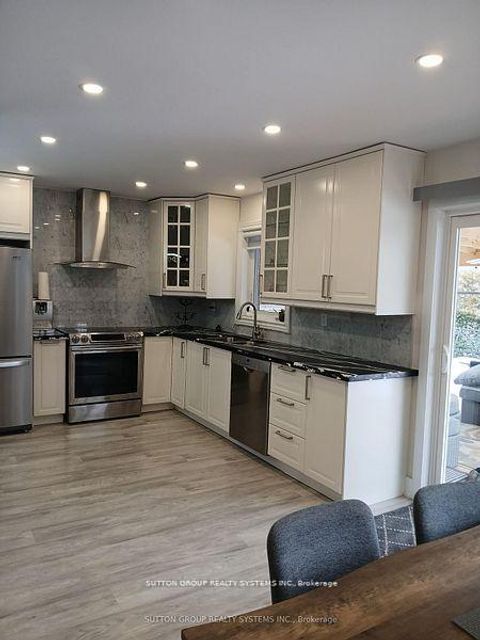 Photo 7 at 6807 Gracefield Drive W, Lisgar, Mississauga