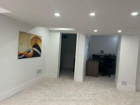 Photo 17 at 6807 Gracefield Drive W, Lisgar, Mississauga