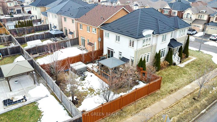 Photo 4 at 2561 Grand Oak Trail, WM Westmount, Oakville