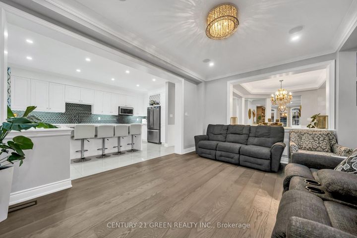 Photo 15 at 2561 Grand Oak Trail, WM Westmount, Oakville