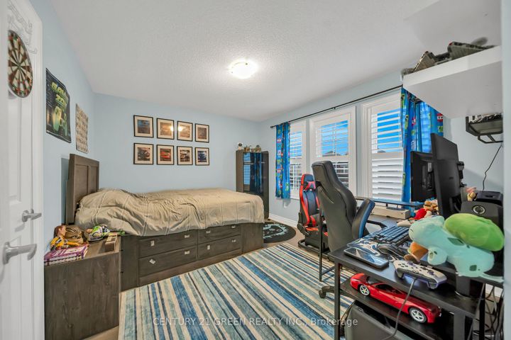 Photo 32 at 2561 Grand Oak Trail, WM Westmount, Oakville