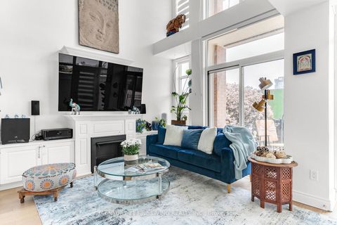 Photo 3 at Th22 - 6 Pirandello Street, Waterfront Communities C1, Toronto