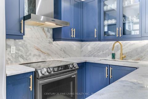 Photo 14 at Th22 - 6 Pirandello Street, Waterfront Communities C1, Toronto