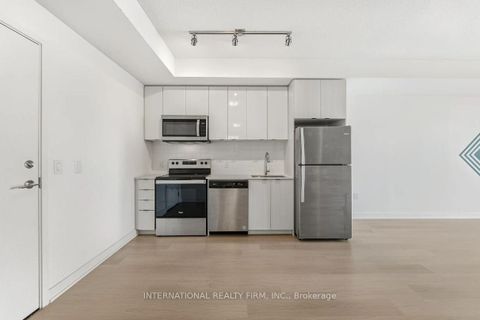 Photo 6 at 710 - 859 The Queensway, Queensway, Toronto