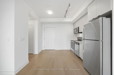 Photo 7 at 710 - 859 The Queensway, Queensway, Toronto