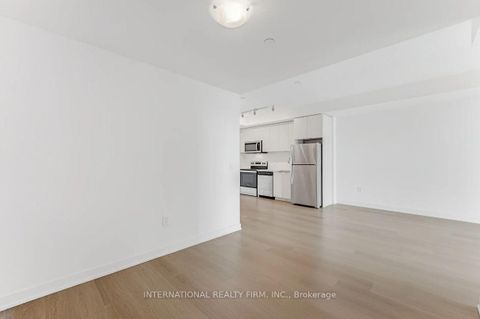 Photo 11 at 710 - 859 The Queensway, Queensway, Toronto