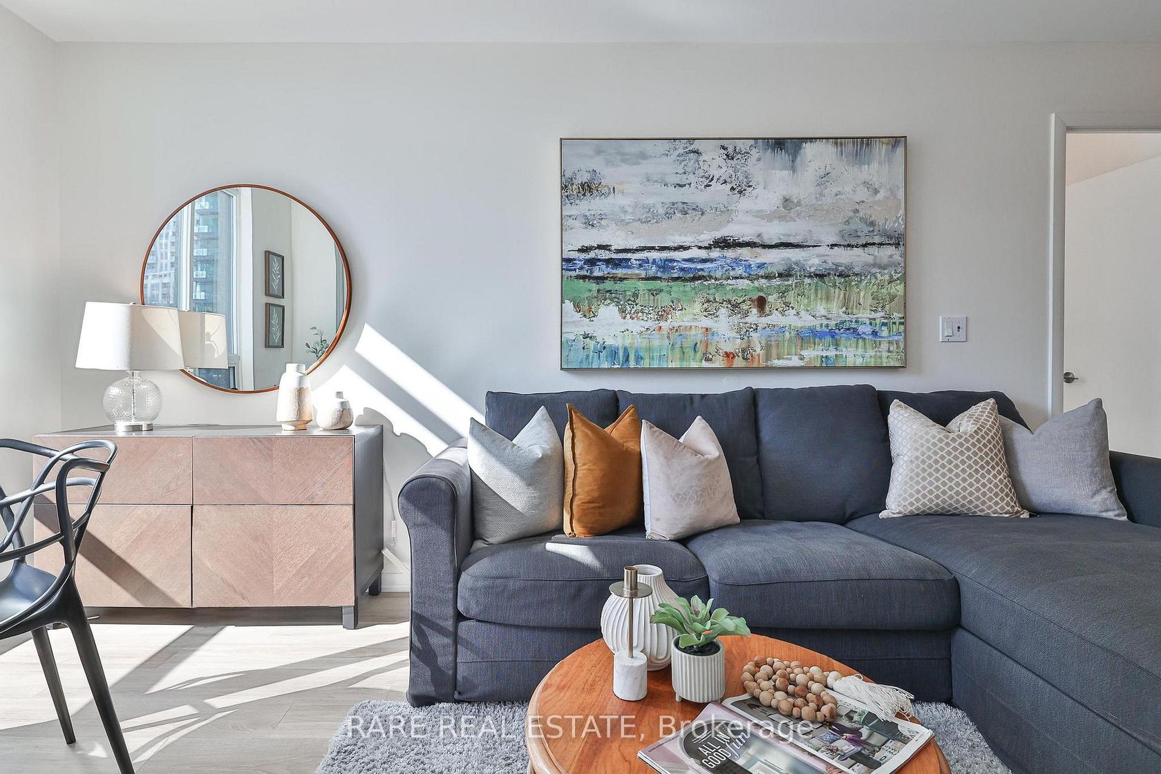 233 - 231 Fort York Boulevard, Niagara, Toronto photo number 2