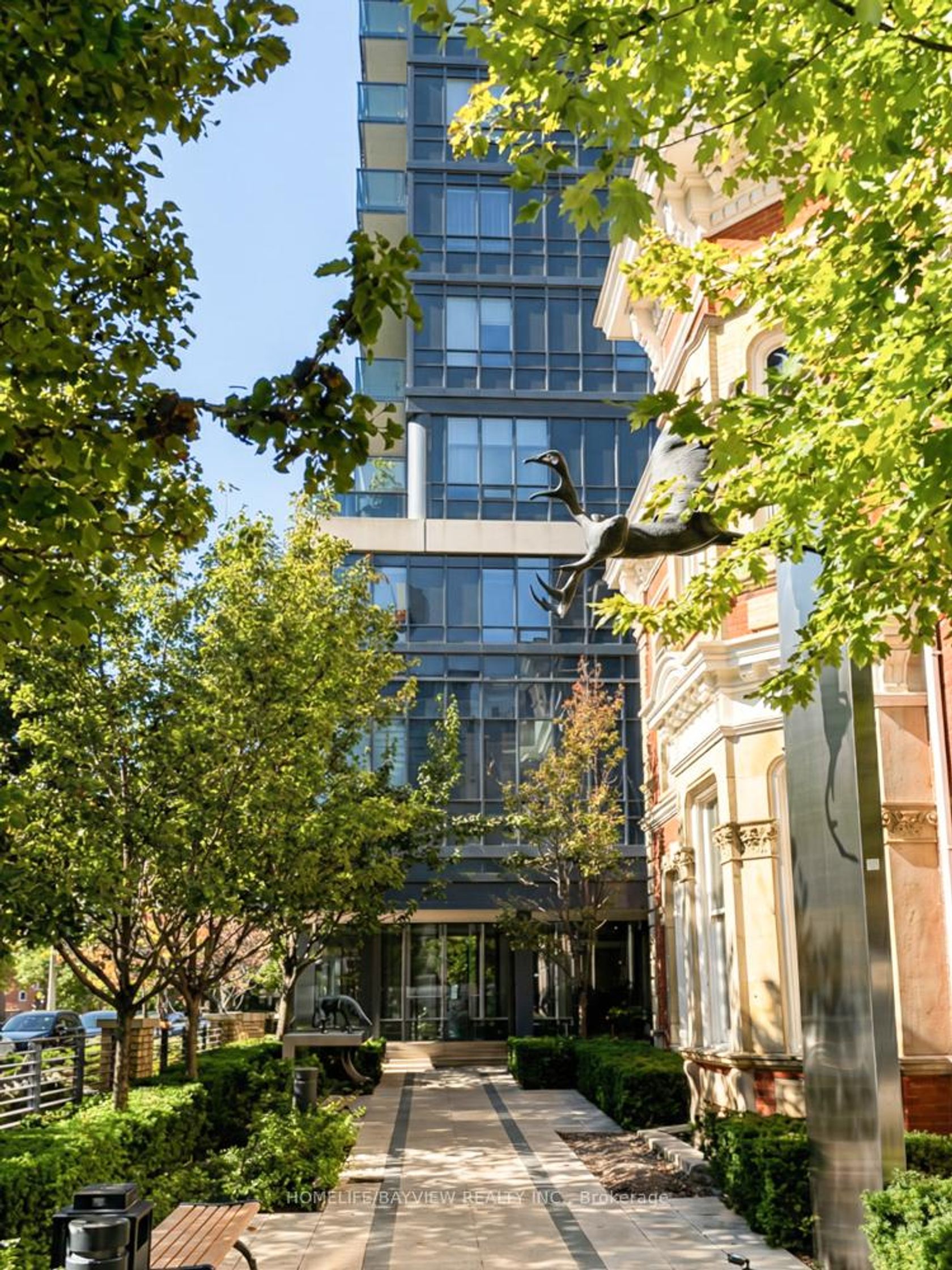 605 - 28 Linden Street S, North St. James Town, Toronto photo number 2