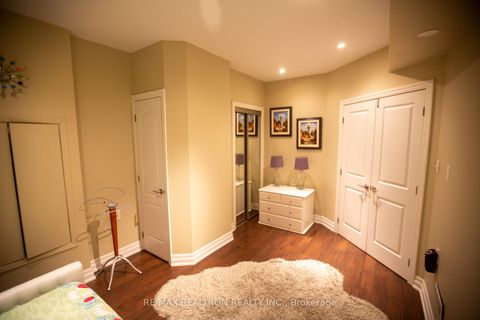 Photo 16 at 35 VANDERVOORT Drive, Jefferson, Richmond Hill