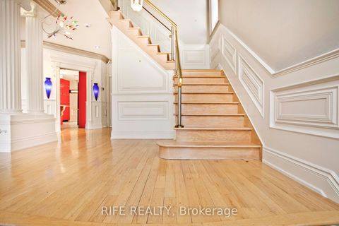 Photo 1 at 573 Old Orchard Grove, Nortown, Toronto