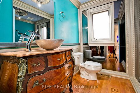 Photo 11 at 573 Old Orchard Grove, Nortown, Toronto