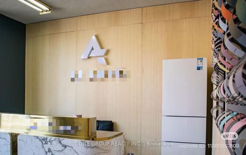 Photo 8 at 29 - 2899 Steels Avenue W, York University Heights, Toronto