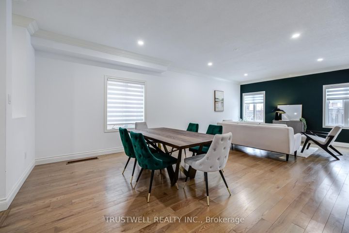 Photo 4 at 467 Pleasant Ridge Avenue, Patterson, Vaughan