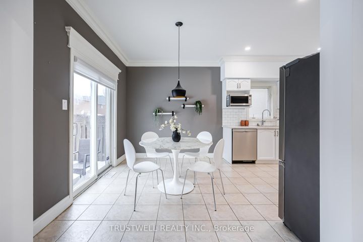 Photo 5 at 467 Pleasant Ridge Avenue, Patterson, Vaughan