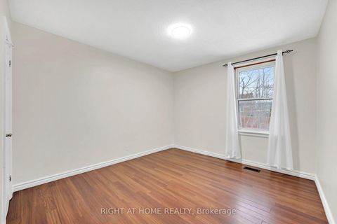 Photo 18 at 5 Hollingworth Drive, Dorset Park, Toronto