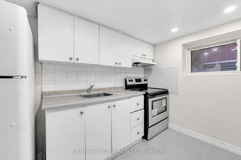 Photo 31 at 5 Hollingworth Drive, Dorset Park, Toronto