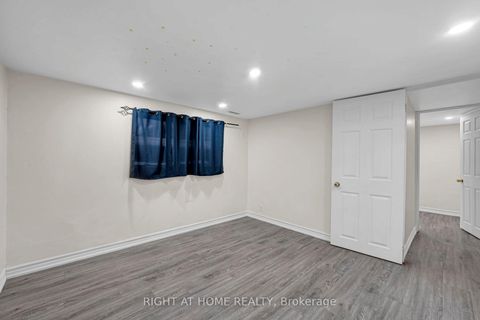 Photo 34 at 5 Hollingworth Drive, Dorset Park, Toronto