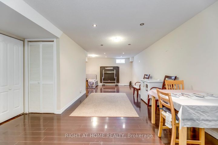 Photo 31 at 3402 Fountain Park Avenue, Churchill Meadows, Mississauga