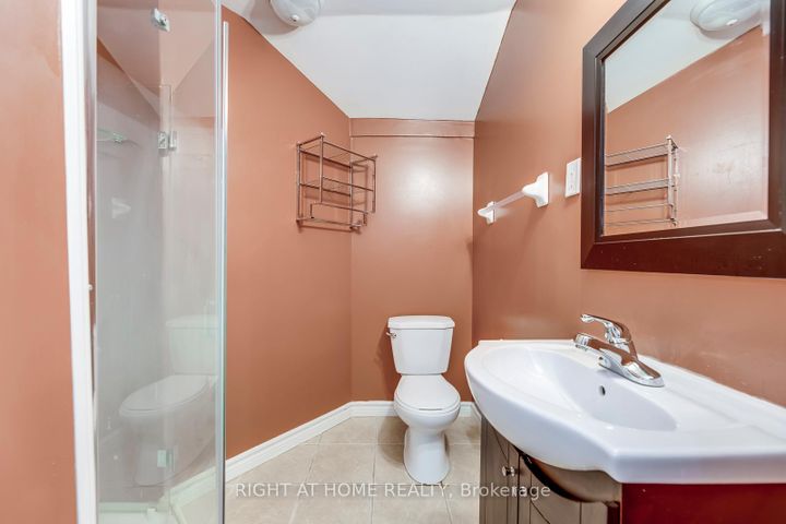 Photo 36 at 3402 Fountain Park Avenue, Churchill Meadows, Mississauga