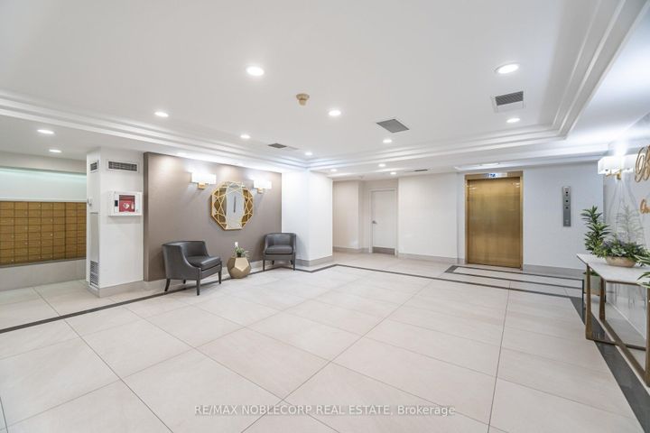 Photo 3 at 1107 - 22 Hanover Road, Queen Street Corridor, Brampton