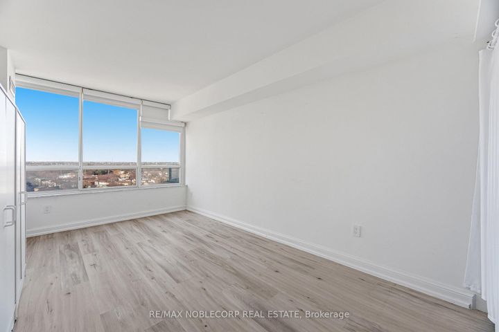 Photo 20 at 1107 - 22 Hanover Road, Queen Street Corridor, Brampton