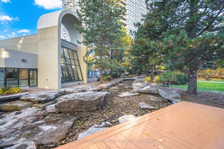 Photo 26 at 1107 - 22 Hanover Road, Queen Street Corridor, Brampton