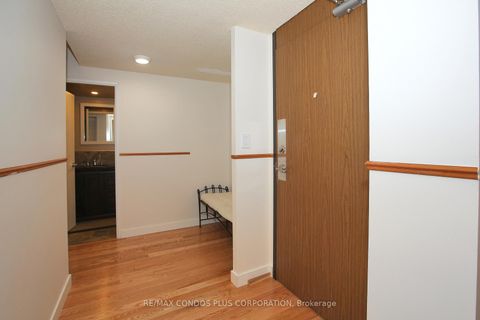 Photo 12 at 1605 - 260 Scarlett Road, Smythe, Toronto