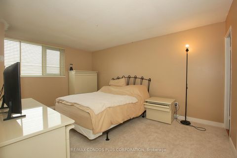 Photo 14 at 1605 - 260 Scarlett Road, Smythe, Toronto