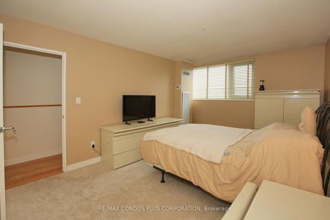 Photo 15 at 1605 - 260 Scarlett Road, Smythe, Toronto