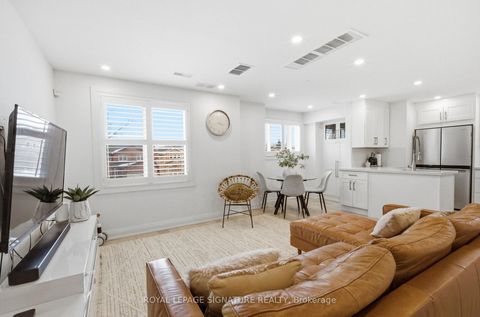 Photo 6 at 1029 - 75 Weldrick Road E, Observatory, Richmond Hill