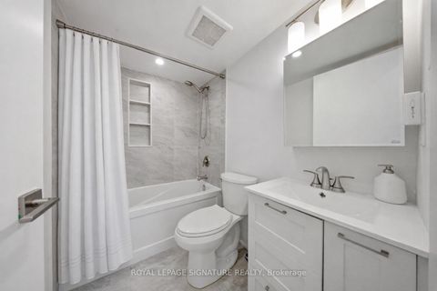 Photo 14 at 1029 - 75 Weldrick Road E, Observatory, Richmond Hill