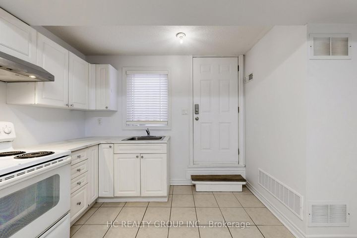 Photo 27 at 204B Finch Avenue E, Newtonbrook East, Toronto