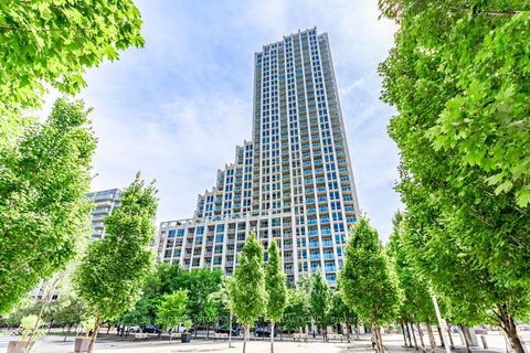 Photo 0 at 110 - 628 Fleet Street, Niagara, Toronto